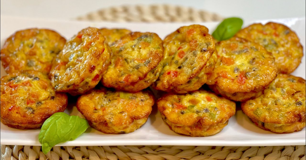 Si quieres preparar una receta diferente. Te enseñamos con 2 zanahorias, 4 huevos, 1 cebolla a preparar Cupcake salado ¡Ideal para compartir!