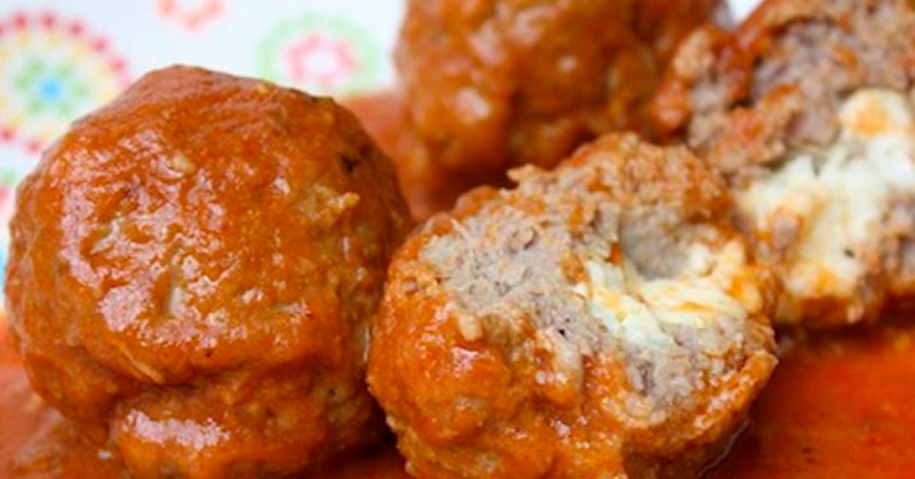 Si te gusta consumir albóndigas echa un vistazo porque en este artículo te vamos a enseñar a preparar albóndigas rellenas de queso