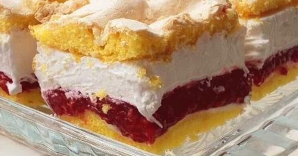 Si quieres preparar un exquisito postre y no sabes cuál, aquí te traemos la receta de Como hacer la Tarta del cielo ¡Absolutamente adictiva!