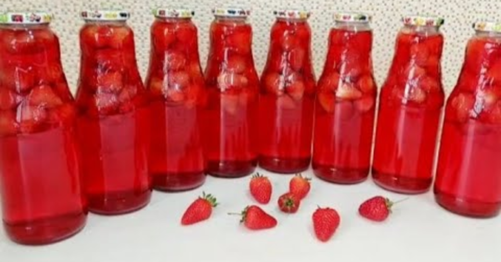 Hoy les traemos una receta ¡Sin químicos! Como hacer jugo de frutillas ¡Se conserva durante 12 meses! Aquí te enseñamos como prepararlo