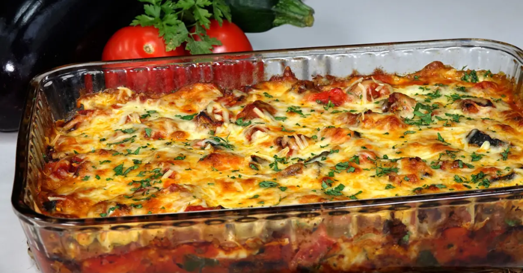 Si quieres preparar un exquisito plato saludable aquí te explicamos como hacer verduras con queso al horno ¡Echa un vistazo!